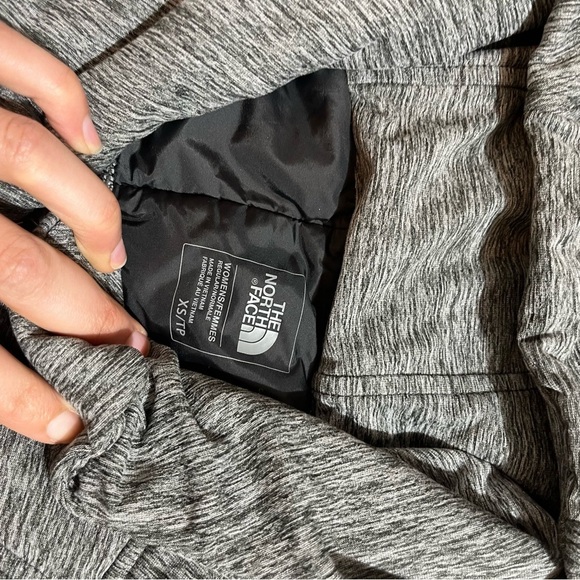 The North Face Pseudio Womens Full Zip Hooded Jacket in Grey and Black Size XS - Picture 4 of 5